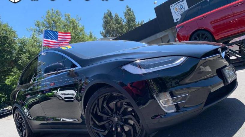 TESLA MODEL X 2017 5YJXCDE22HF052167 image